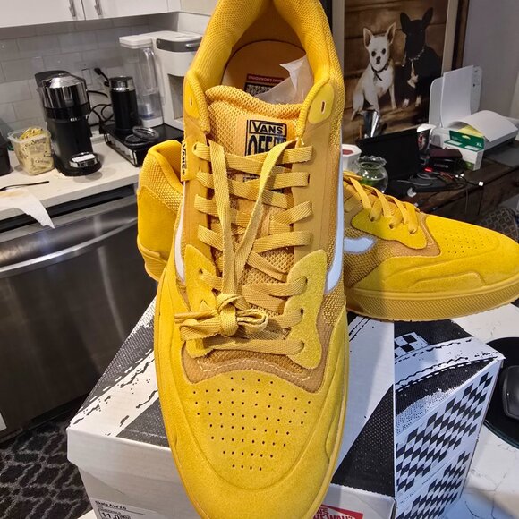 Vans Ave 2.0 'Gold' Skateboarding VN0A2Z3HGLD Shoes Sneakers Mens Size 10 NEW - Picture 2 of 14